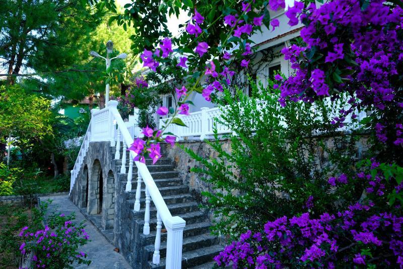Larissa Hill Beach Hotel Konaklı Exterior foto